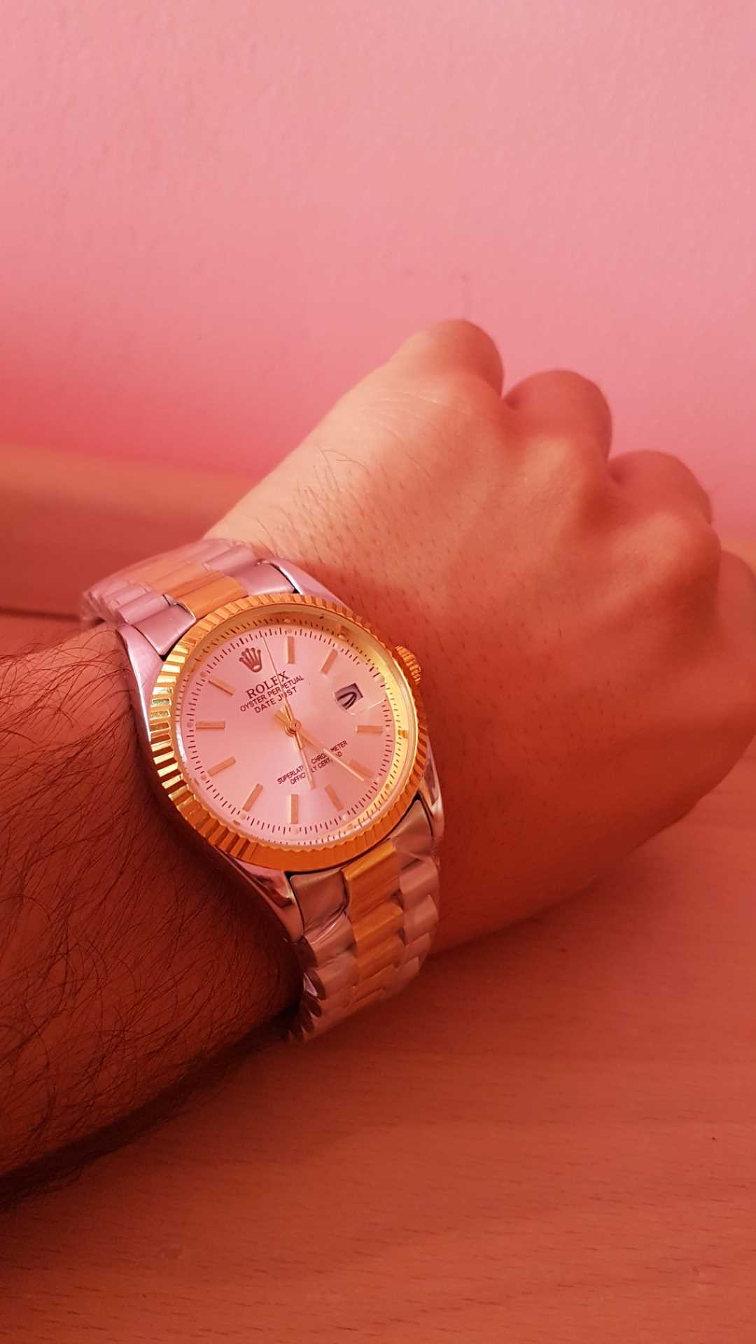 ROLEX ոսկեգույն ժամ