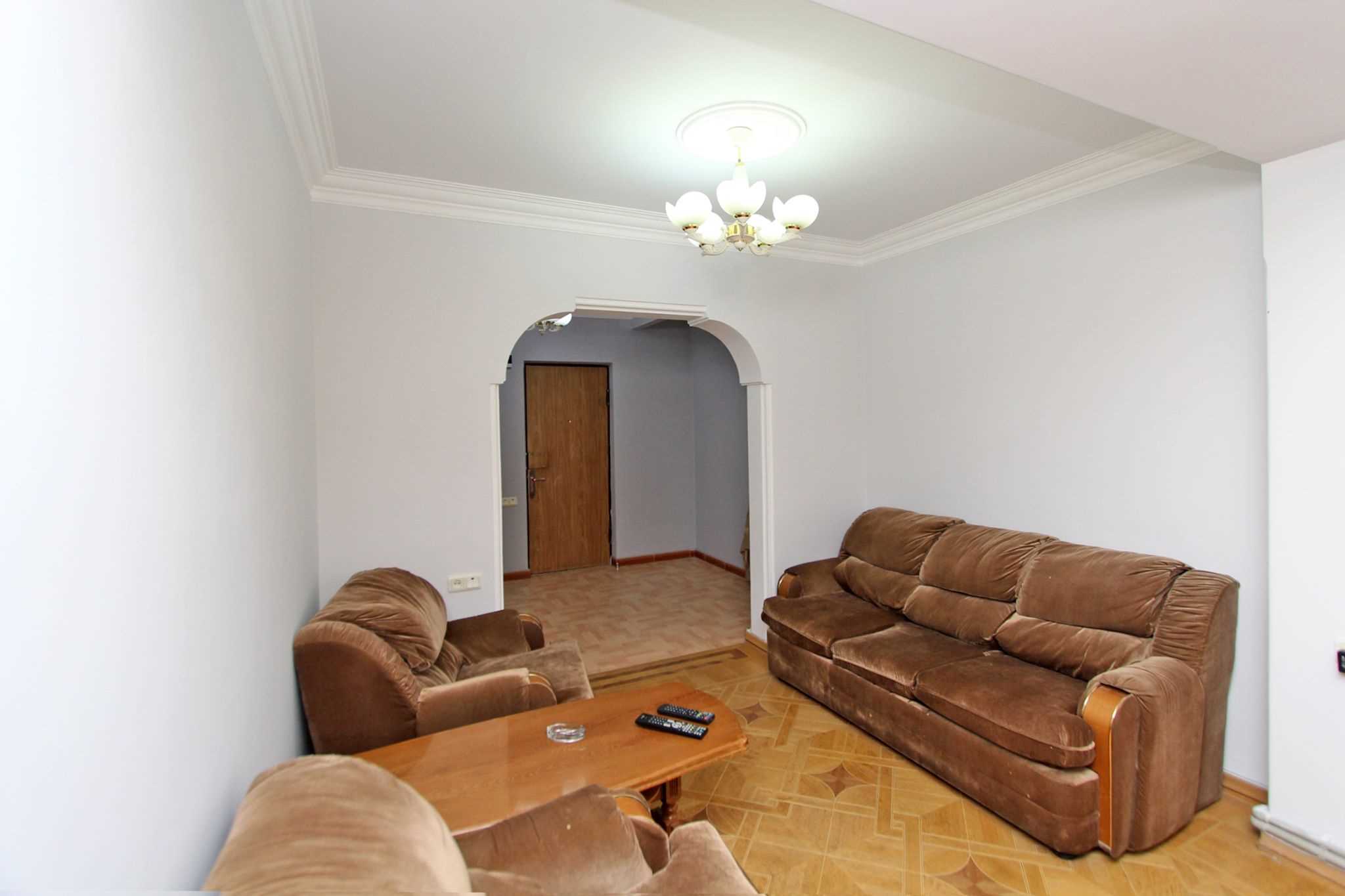 2 rooms apartment For rent     Посуточно в аренду    Սարյան փ. Արամի խաչմերուկ  Aranc Mijnord bnakaran