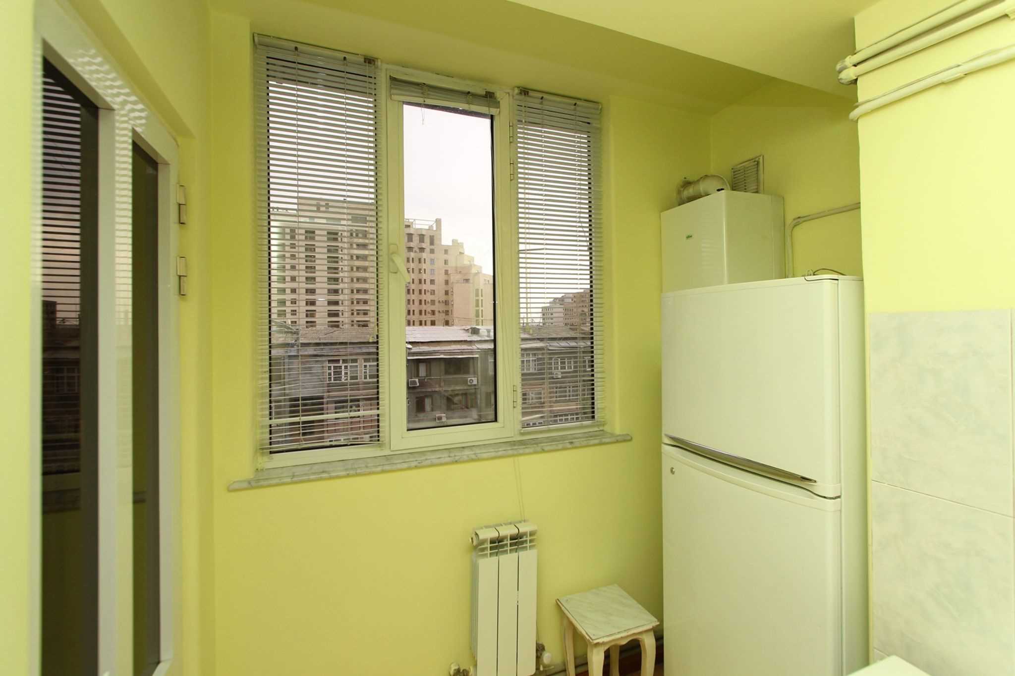 2 rooms apartment For rent     Посуточно в аренду    Սարյան փ. Արամի խաչմերուկ  Aranc Mijnord bnakaran
