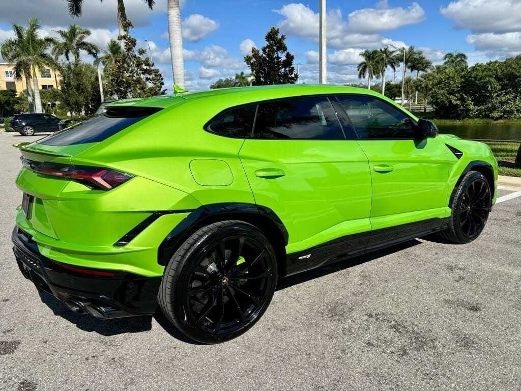 2024 Lamborghini Urus S Twin-turbo V8 Full Options 