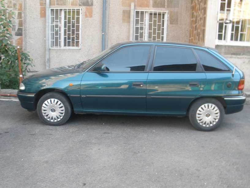 Opel Astra F 1998 tiv