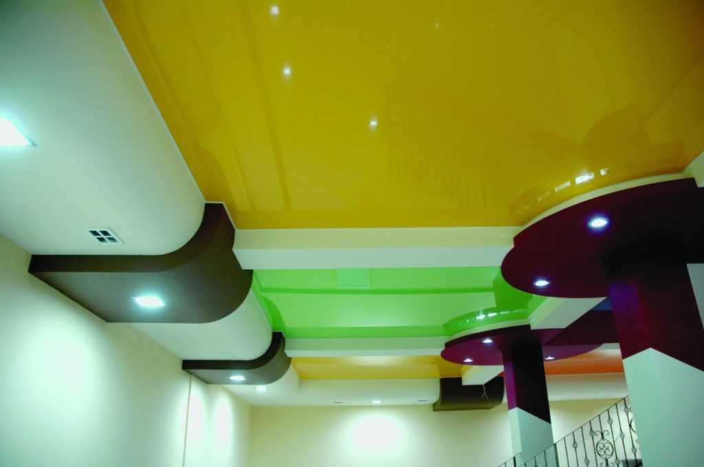 ՖՐԱՆՍԻԱԿԱՆ ՁԳՎՈՂ ԱՌԱՍՏԱՂՆԵՐ. ԲԱՑԱՌԻԿ ԳՆԵՐՈՎ 