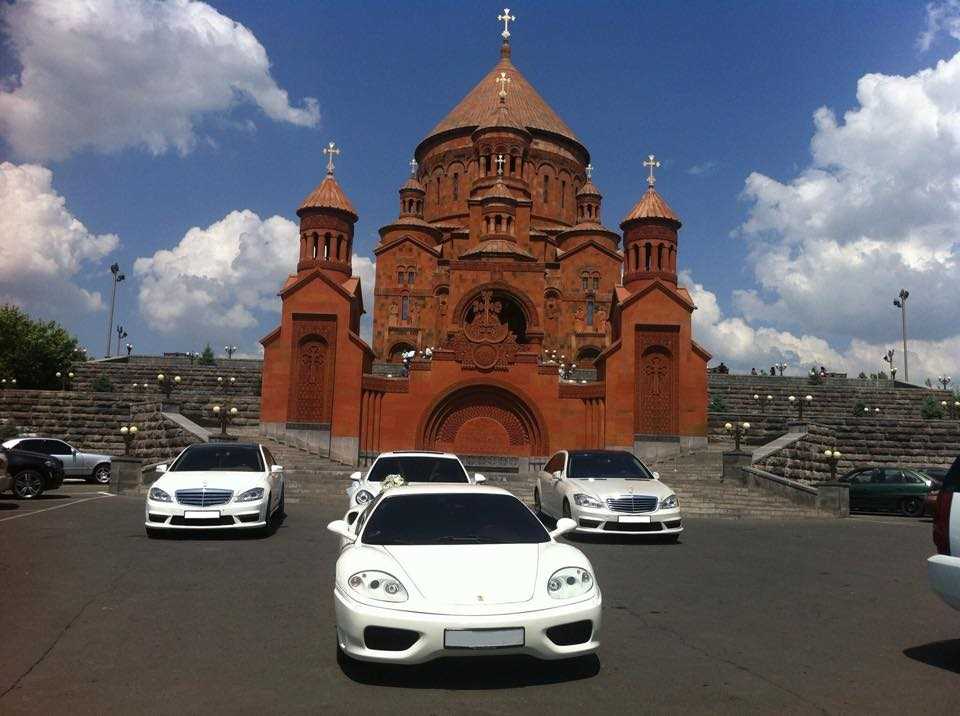 Porshe panamera RENT A CAR IN REC