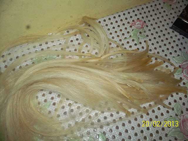 Bnakan mazeri vacharq ev erkaracum, bolor tesaknerov(Продажа натуральних волос и все типы наращивания)