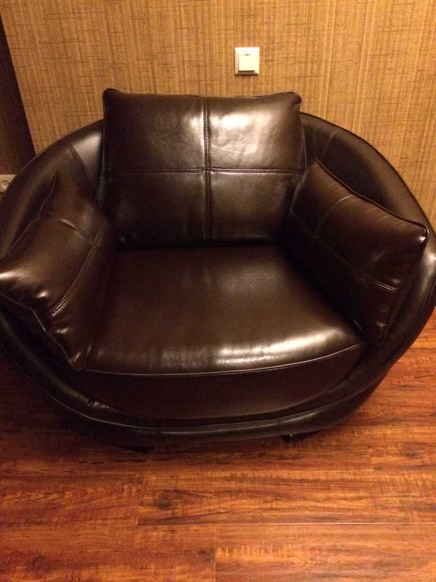 Kashve bazmocner ev bazkatorner Helor Sofa brandi