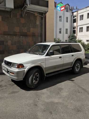 Mitsubishi - montero sport