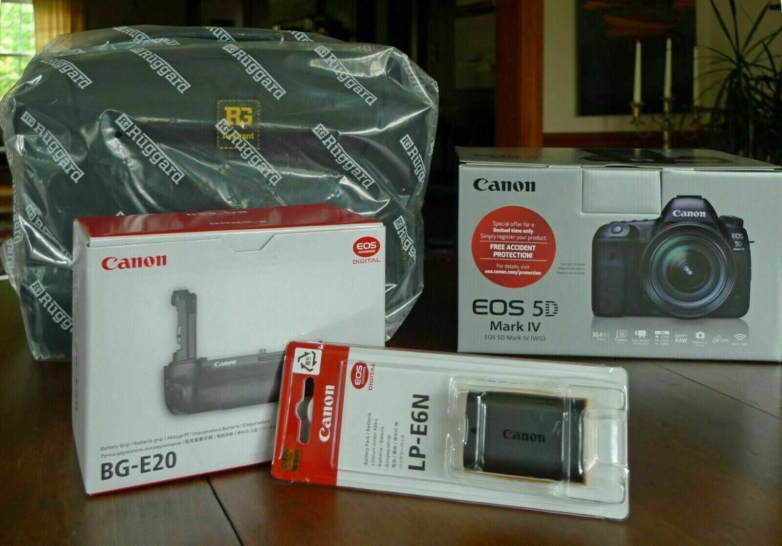 Canon 5D Mark 4 With Lens and Accessories