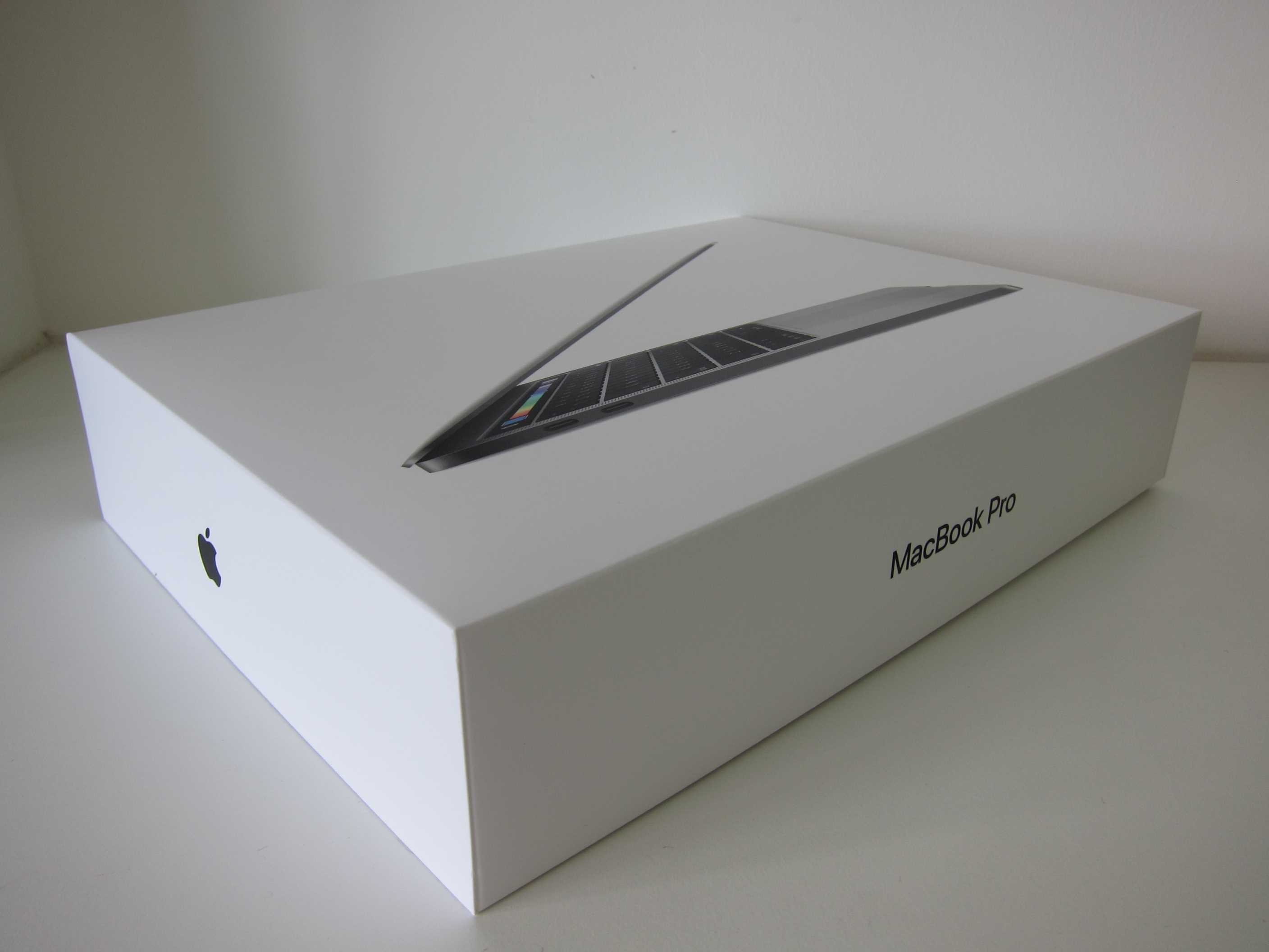 MacBook Pro Core i7 2.80 GHZ 15'' 16GB RAM 256GB SSD €700