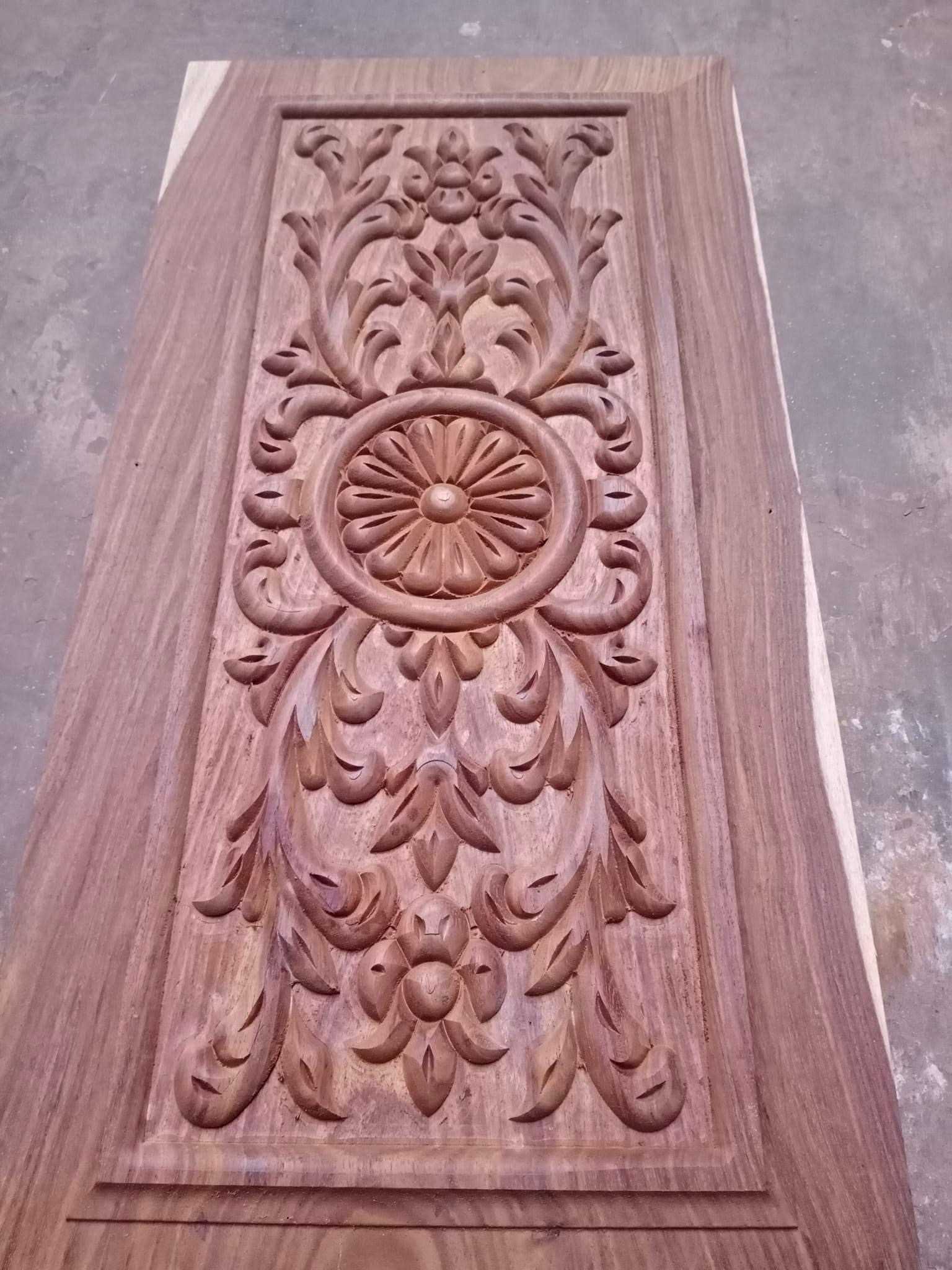 Փորագրման և կտրման 2D, 3D աշխատանքներ, CNC, դռների փորագրություն