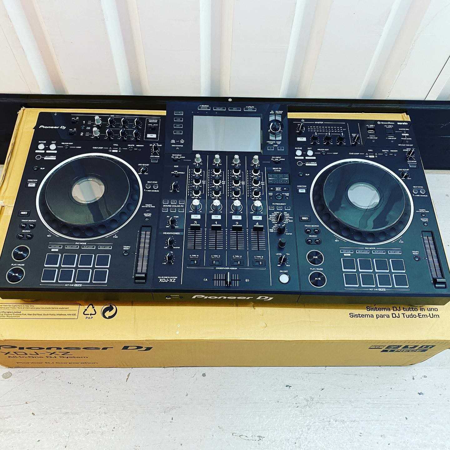 AlphaTheta XDJ-AZ, AlphaTheta OMNIS-DUO , Pioneer DJ OPUS-QUAD, Pioneer DJ XDJ-RX3, Pioneer XDJ-XZ, Pioneer DJ DDJ-FLX10, AlphaTheta DDJ-GRV6, Pioneer DDJ-1000, Pioneer DDJ-1000SRT, Pioneer DJ DDJ-REV7 DJ controller