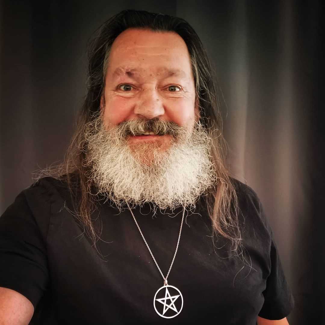 HUR DU GÅR ILLUMINATI BROTHERHOOD NÅGON I VÄRLDEN. FRANKRIKE, FÖRENADE KUNGARIKET, BRAZIL, FÖRENADE STATER OCH TYSKLAND, ETC.