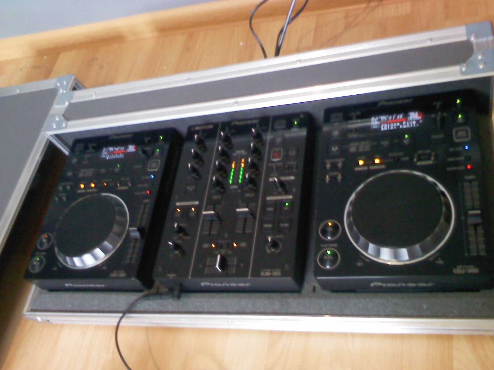 Pioneer CDJ 350 , DJM 350, տրվում է վարձույթով