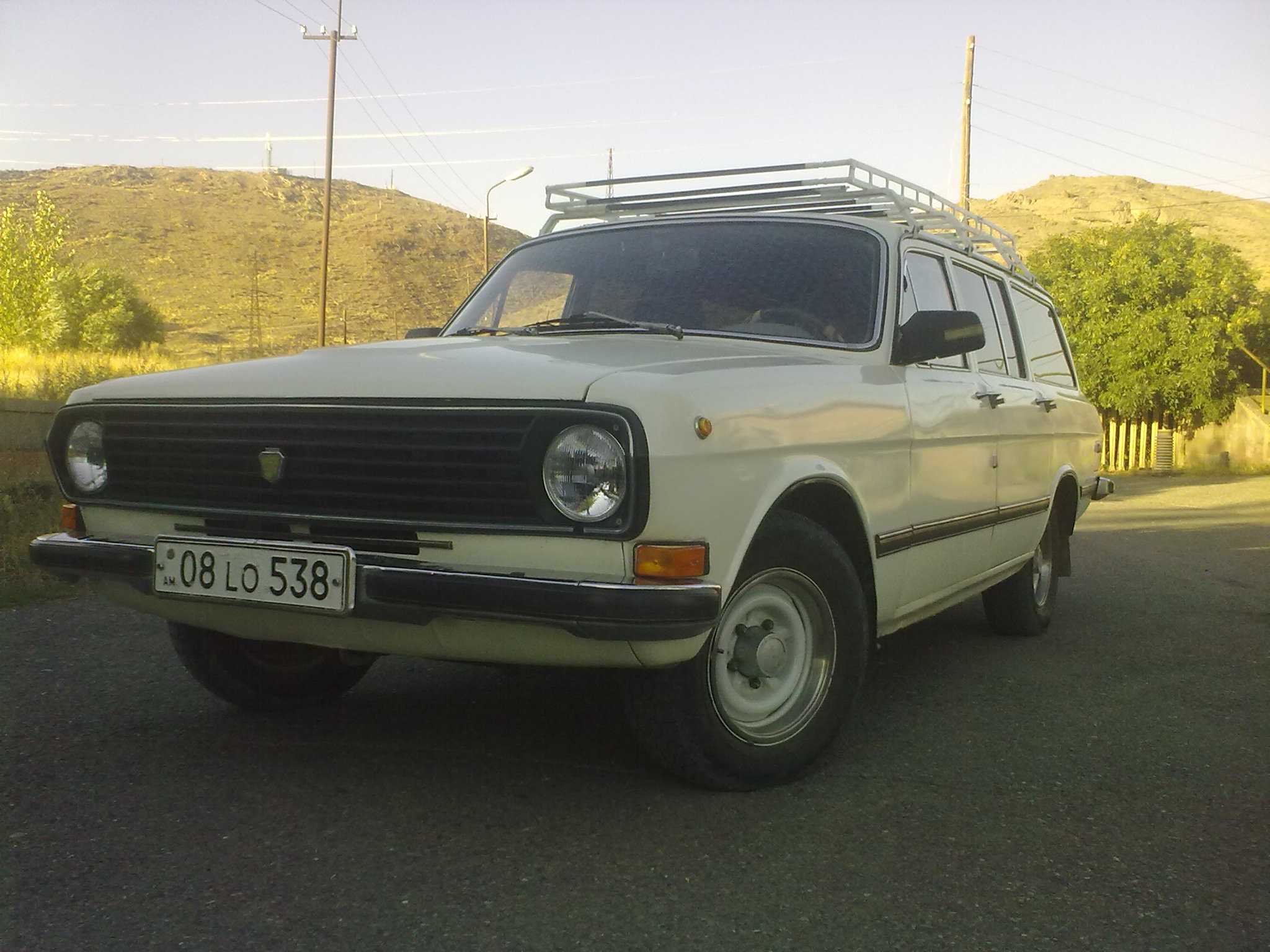 gaz 24  (26-universal) 1985