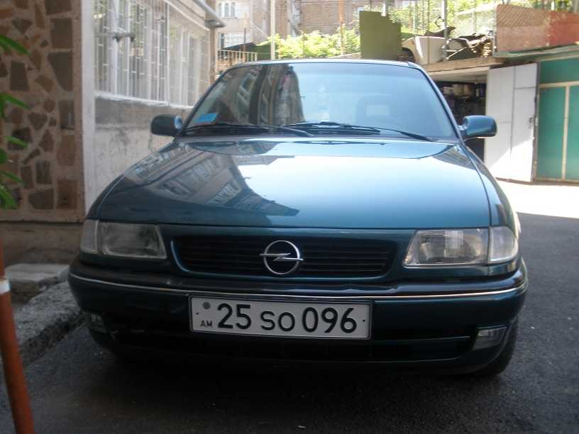 Opel Astra F 1998 tiv