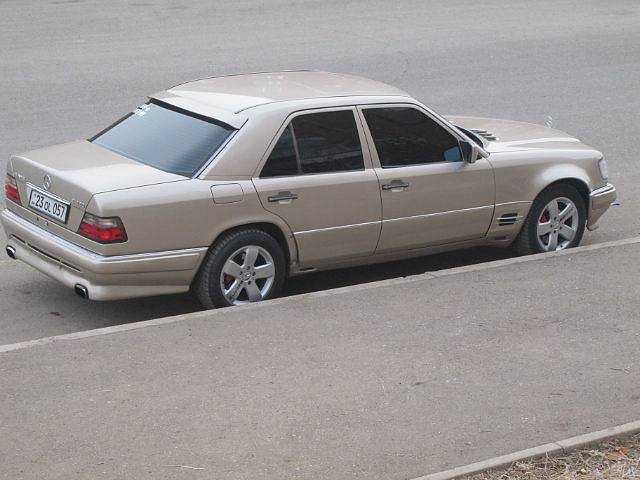 Mercedens-benz w124