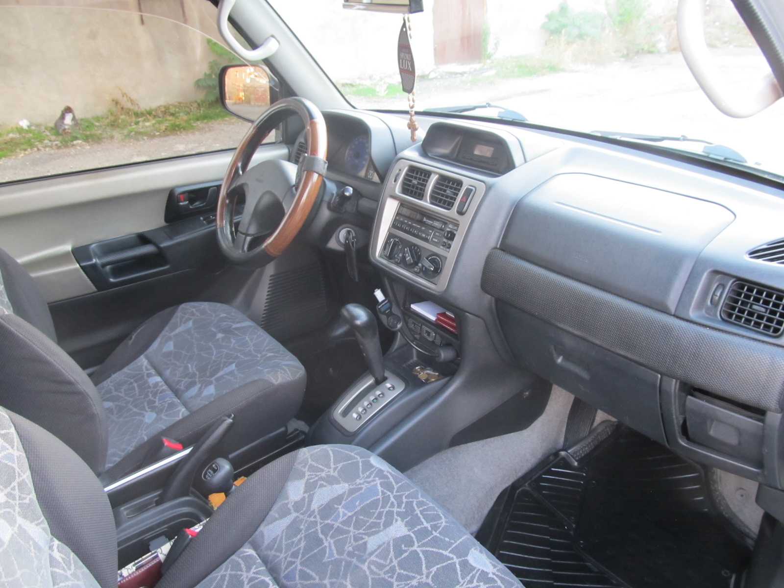 MITSUBISHI PAJERO IO  1999 SHTAP