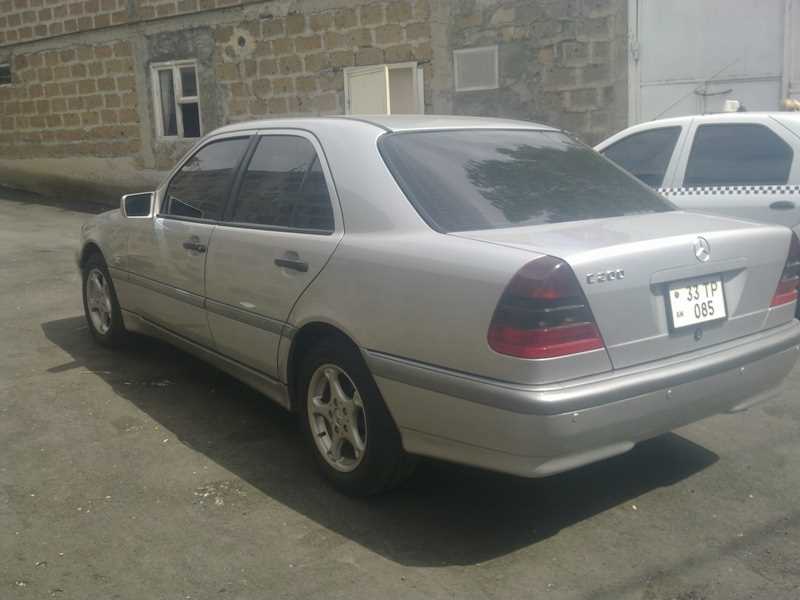 mercedes-benz  C200