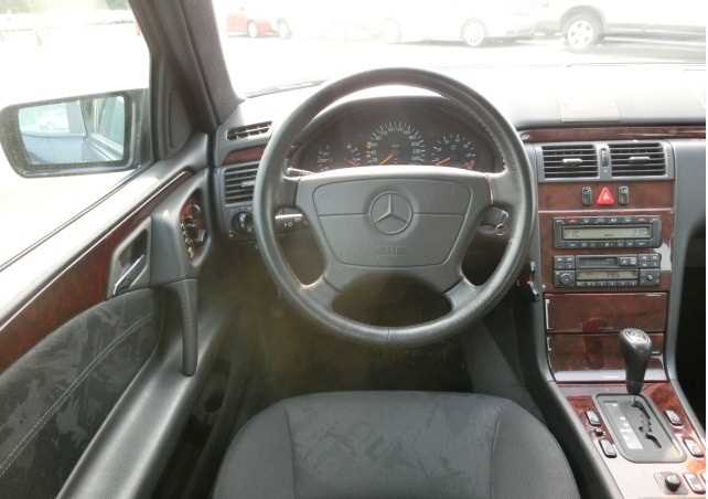 Mercedes e 320