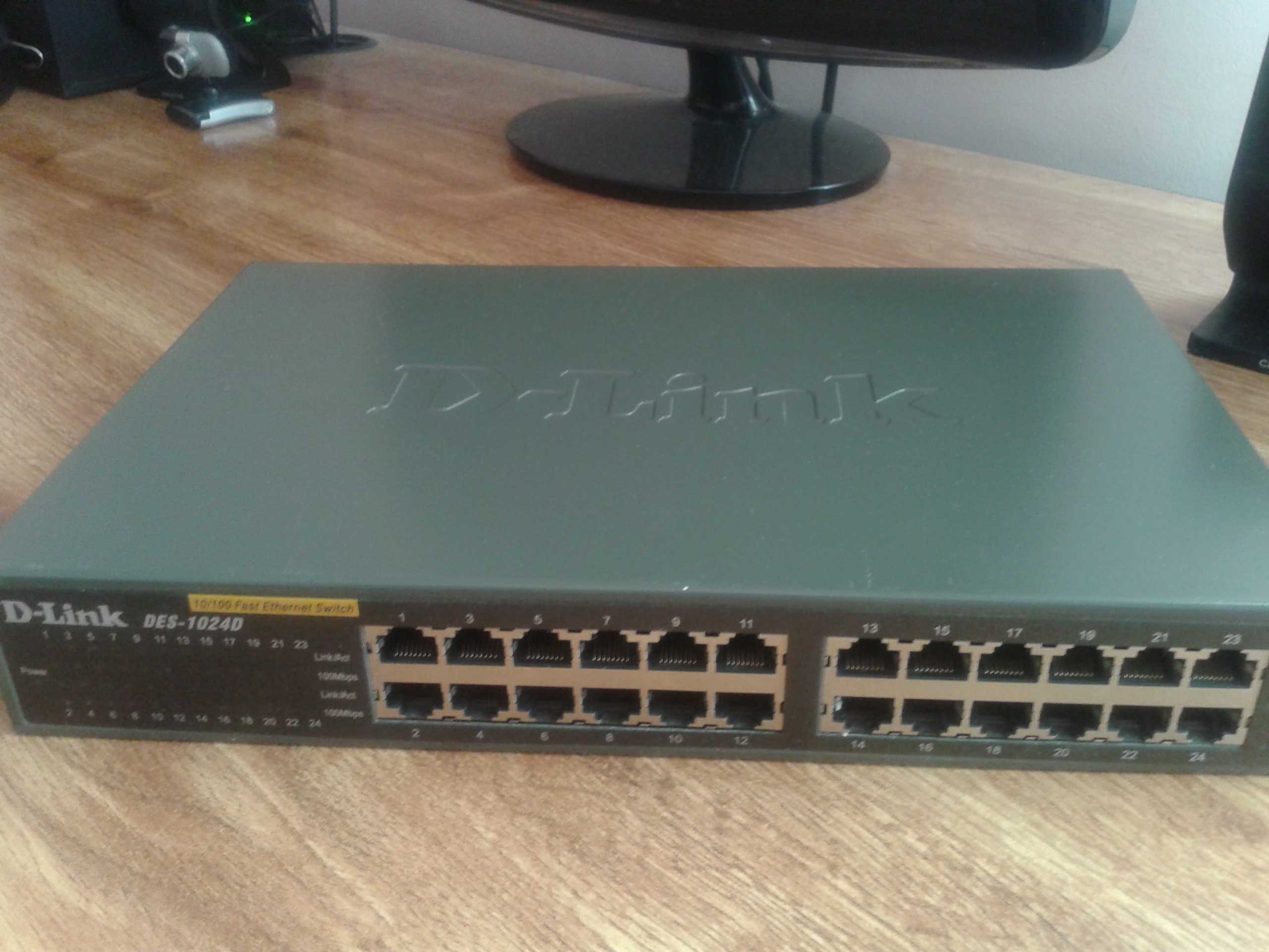 D-Link DES1024D 10/100 Fast Ethernet Switch
