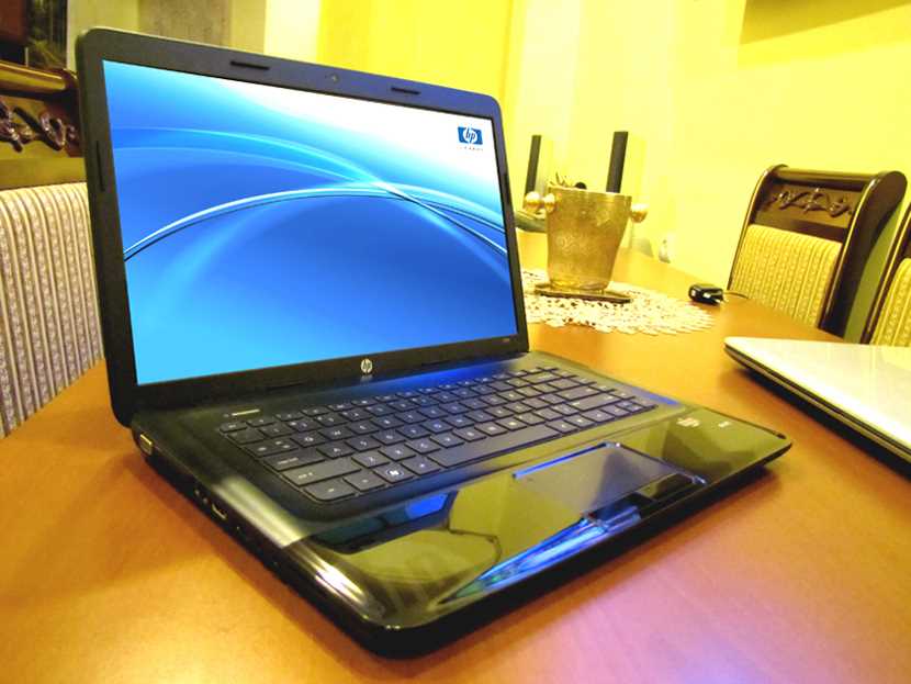 Nor HP Pavilion Shat Gexecikh ev Hzor Notebook 4GB RAM. 500GB HDD. Payusak