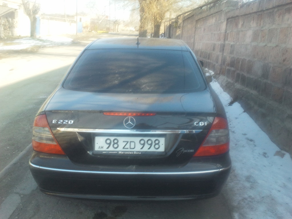 2006 Mercedes-Benz E 220